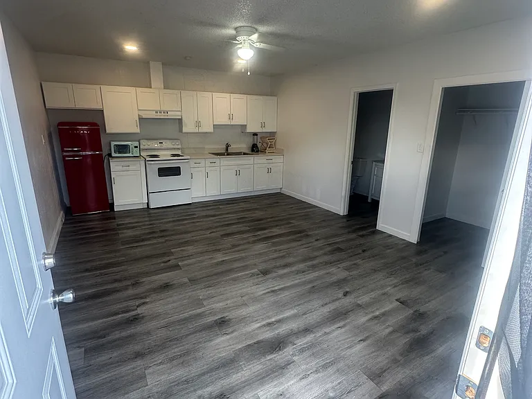 3055 W Redfield Rd #A — Photo 6