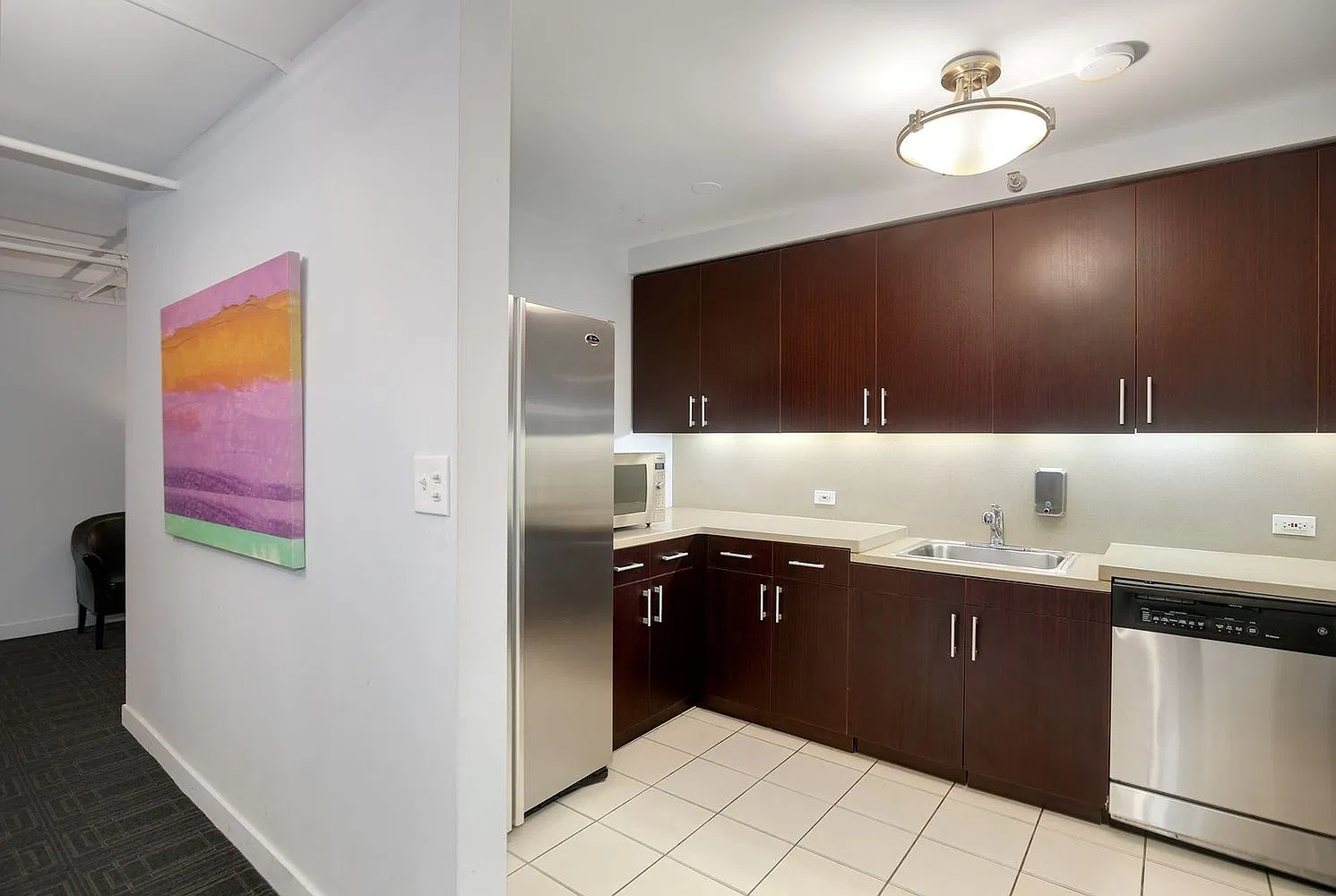 1 bed, 900 sqft, $2,490 — Photo 3