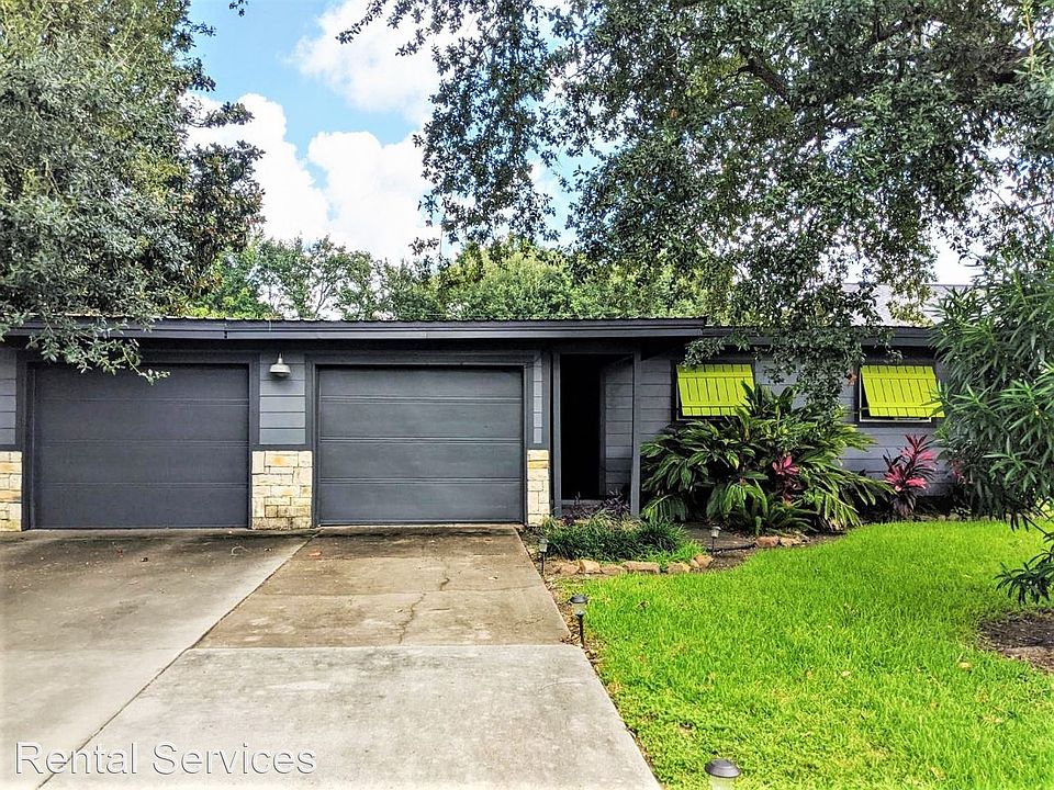 1st image of 716 Port Neches Ave