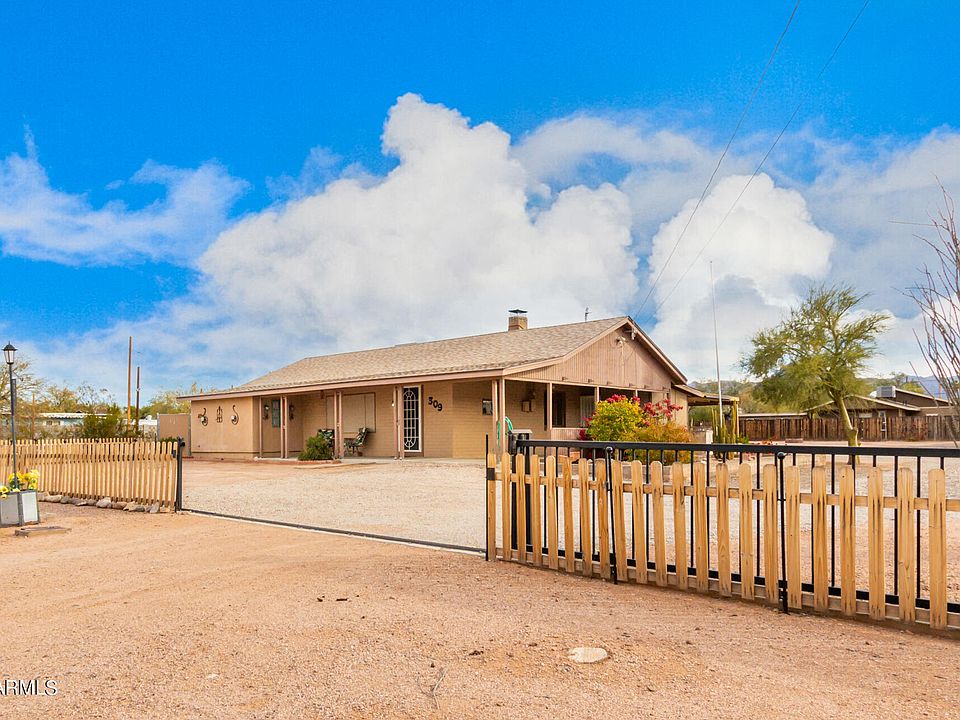 1st image of 309 S GRAND Drive