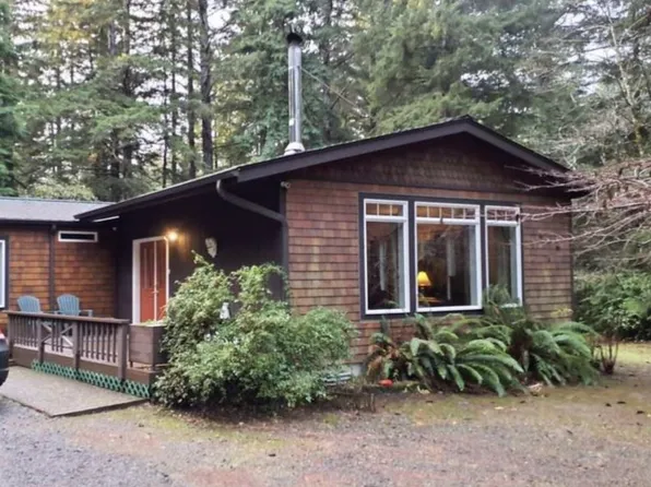 4640 Mitchell Loop Rd, Florence, OR 97439