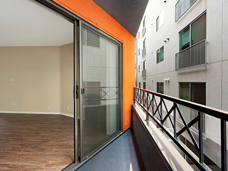 The Jeremy Apts — Photo 8