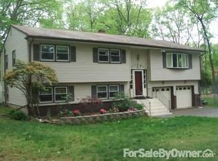 10 Pamela Dr, Spring Valley, NY 10977