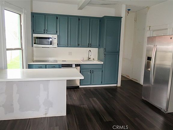 3rd image of 806 Walnut St