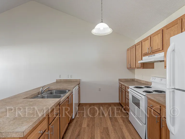865 Serenity Ln #865 — Photo 5