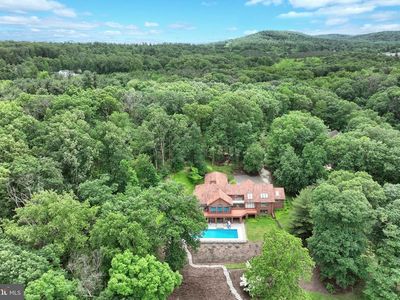 174 Springhouse Ln, Spring Grove, PA, 17362