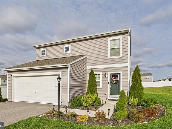 3rd image of 5434 Sutherland Ct