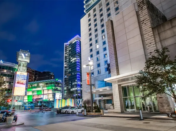 2430 Victory Park Ln APT 1809, Dallas, TX 75219