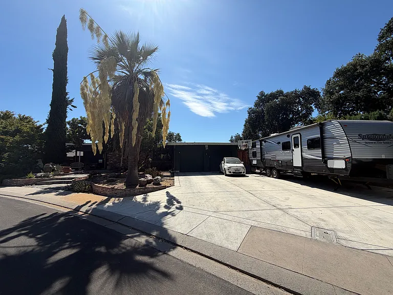 160 Bonita Cir — Photo 1