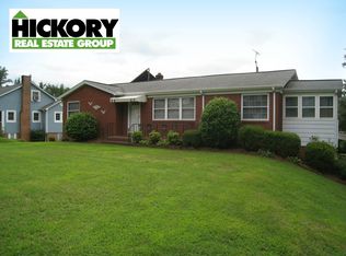 1943 16th St NE, Hickory, NC 28601