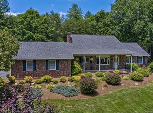 12 Four Oaks Dr, Arden, NC 28704