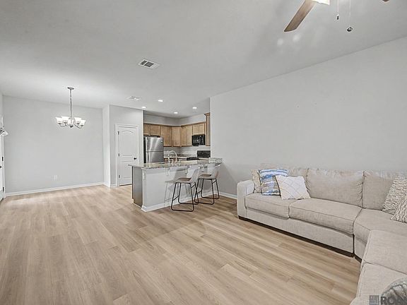 5th image of 42056 Dothan Pl