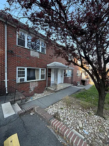 411 Stuyvesant Ave #8 Photo 1
