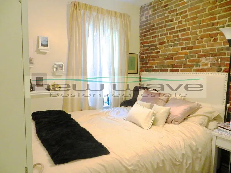 2 bed, 650 sqft, $3,500 — Photo 3