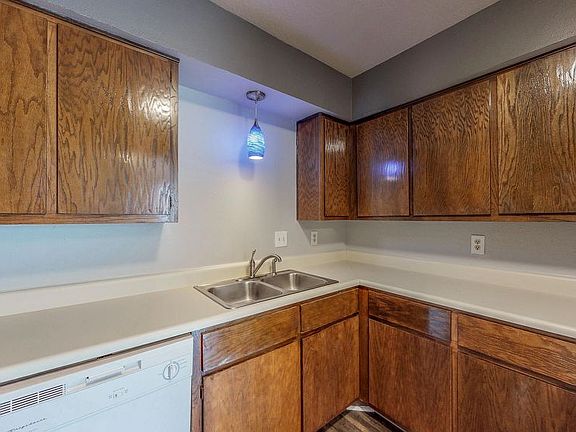 4th image of 2803 Longmire Dr #0