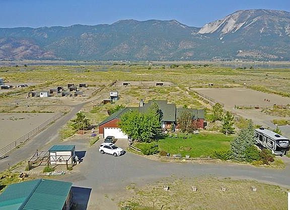 2nd image of 3495 Lakeshore Dr