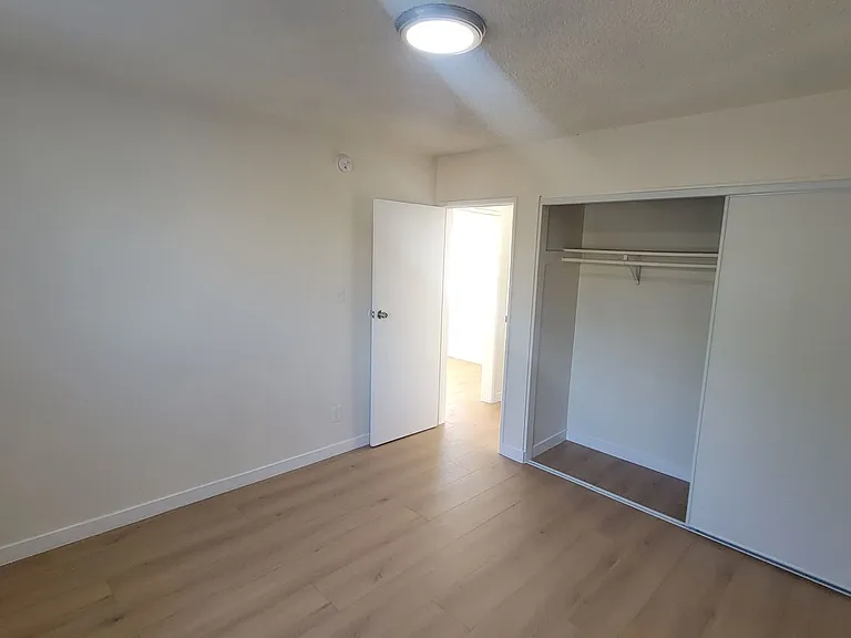 6336 Tujunga Ave — Photo 26