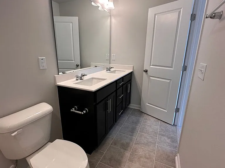 5927 Woodlawn Dr — Photo 15