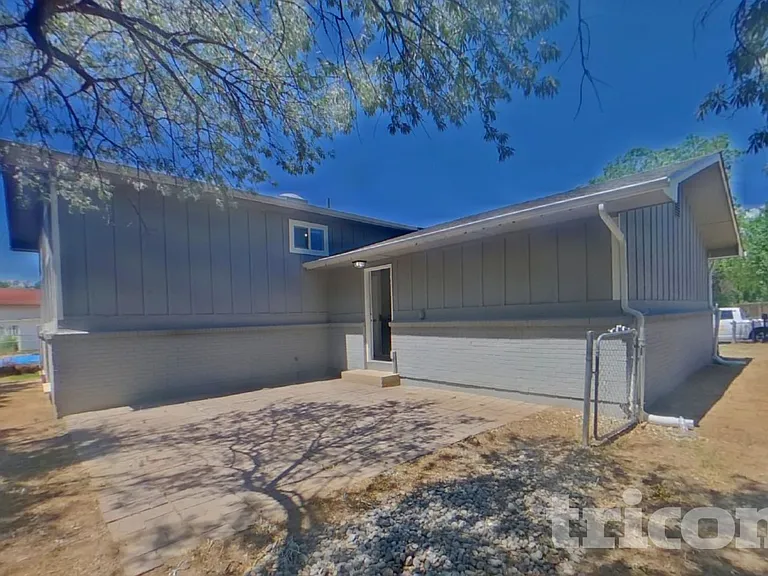 6955 Harding St — Photo 22