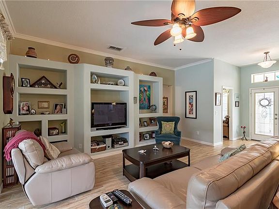 4th image of 10915 Vista Del Sol Cir