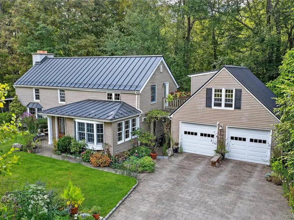 1376 Spring Valley Road, Ossining, NY 10562