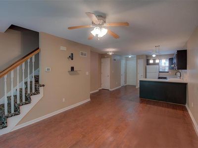 8717 NW 82nd St, Kansas City, MO, 64152