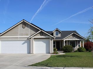 2928 W Wren Ave, Visalia, CA