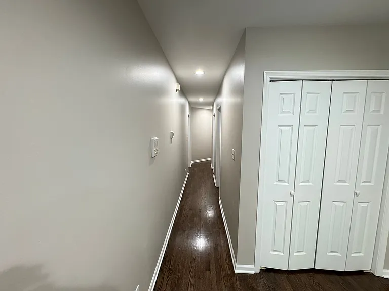 5438 S Indiana Ave — Photo 14