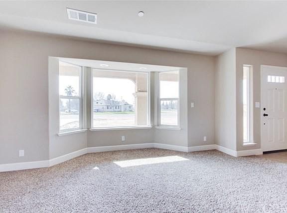 5th image of 714 Avenue 15