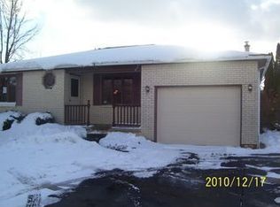 4926 Rogers Rd, Hamburg, NY 14075