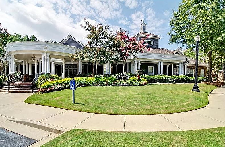 Clubhouse at main entrance