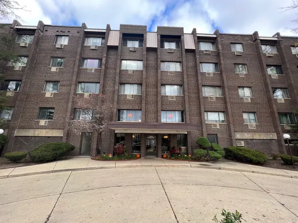 8444 W Wilson Ave Unit 411, Chicago, IL 60656