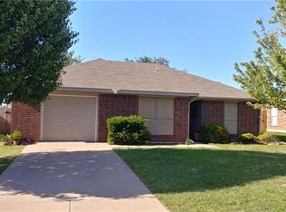 310 Apache Trl, Alvarado, TX 76009
