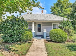 1305 Summit Ln NW, Roanoke, VA 24017