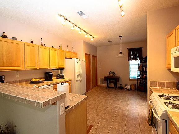 5th image of 10339 Marin Dr NW
