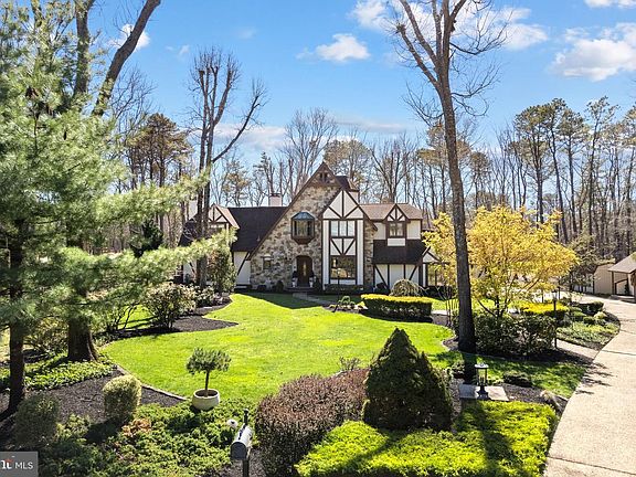 4th image of 65 Stone Mountain Ln