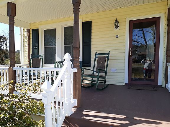 Nice front porch for relaxing