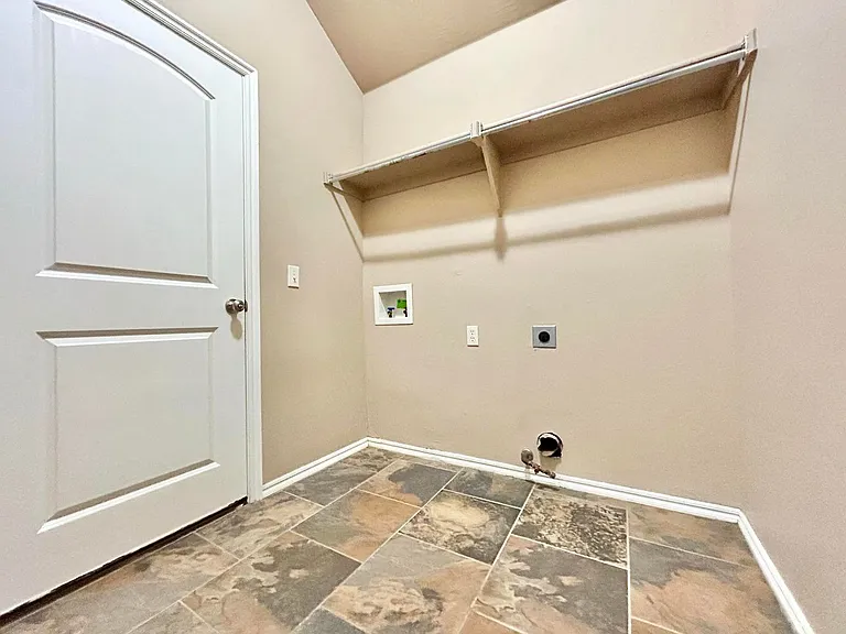 2222 Brook Dr — Photo 20