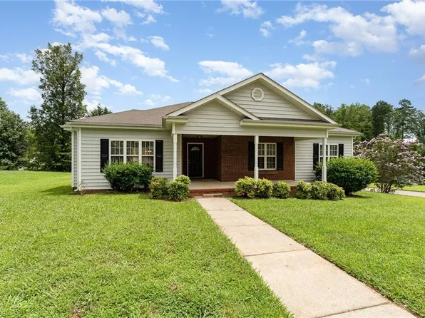 4513 Lasley Dr, Winston Salem, NC 27105