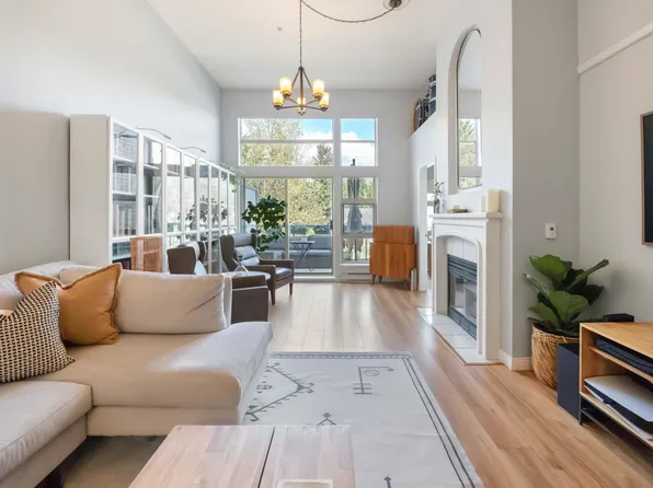 301 Maude Rd #606, Pt Moody, BC V3H 5B1