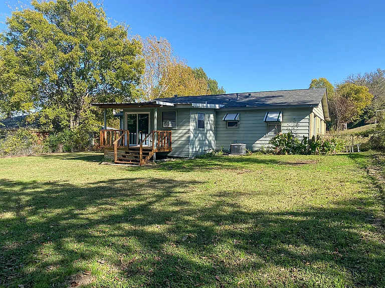 4305 Highland Lake Dr — Photo 22