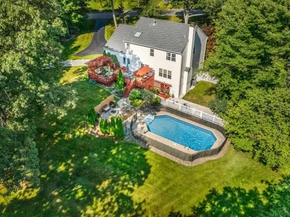 1 Anna Dr, Mount Olive Twp., NJ 07828