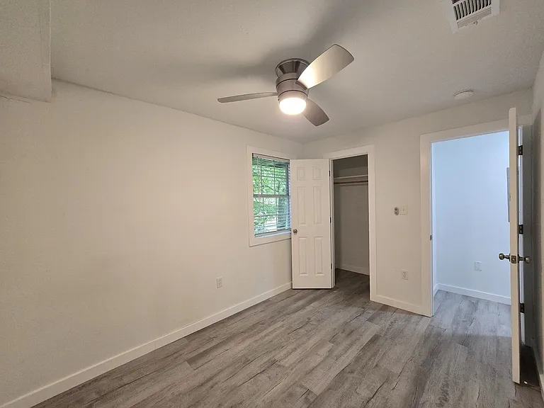 202 Marston Ave — Photo 24