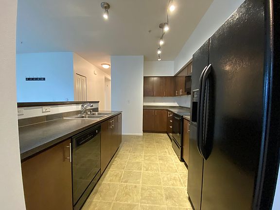 5th image of 15720 Manor Way APT S1