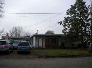 328 S 42nd St, Springfield, OR 97478