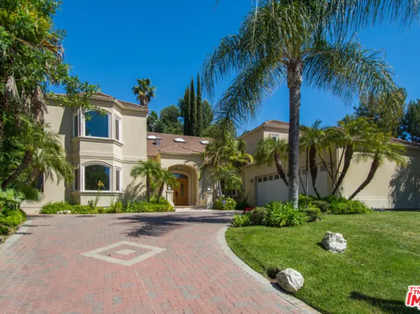 18006 Medley Dr, Encino, CA 91316