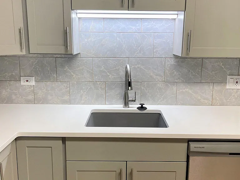 907 S Bishop St — Photo 11
