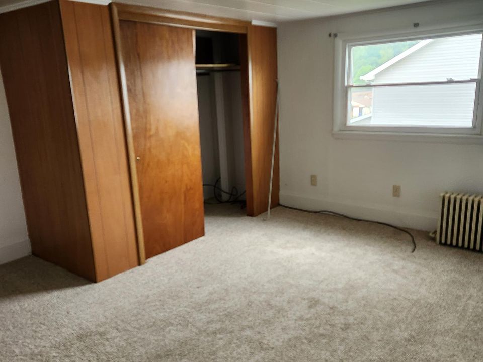 1st image of 111 Burak St