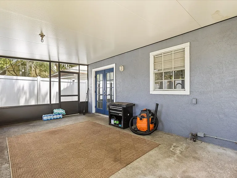 742 N Westmoreland Dr — Photo 34