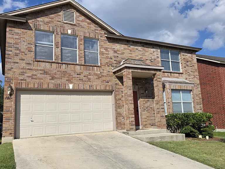 847 Quitman Oak — Photo 1
